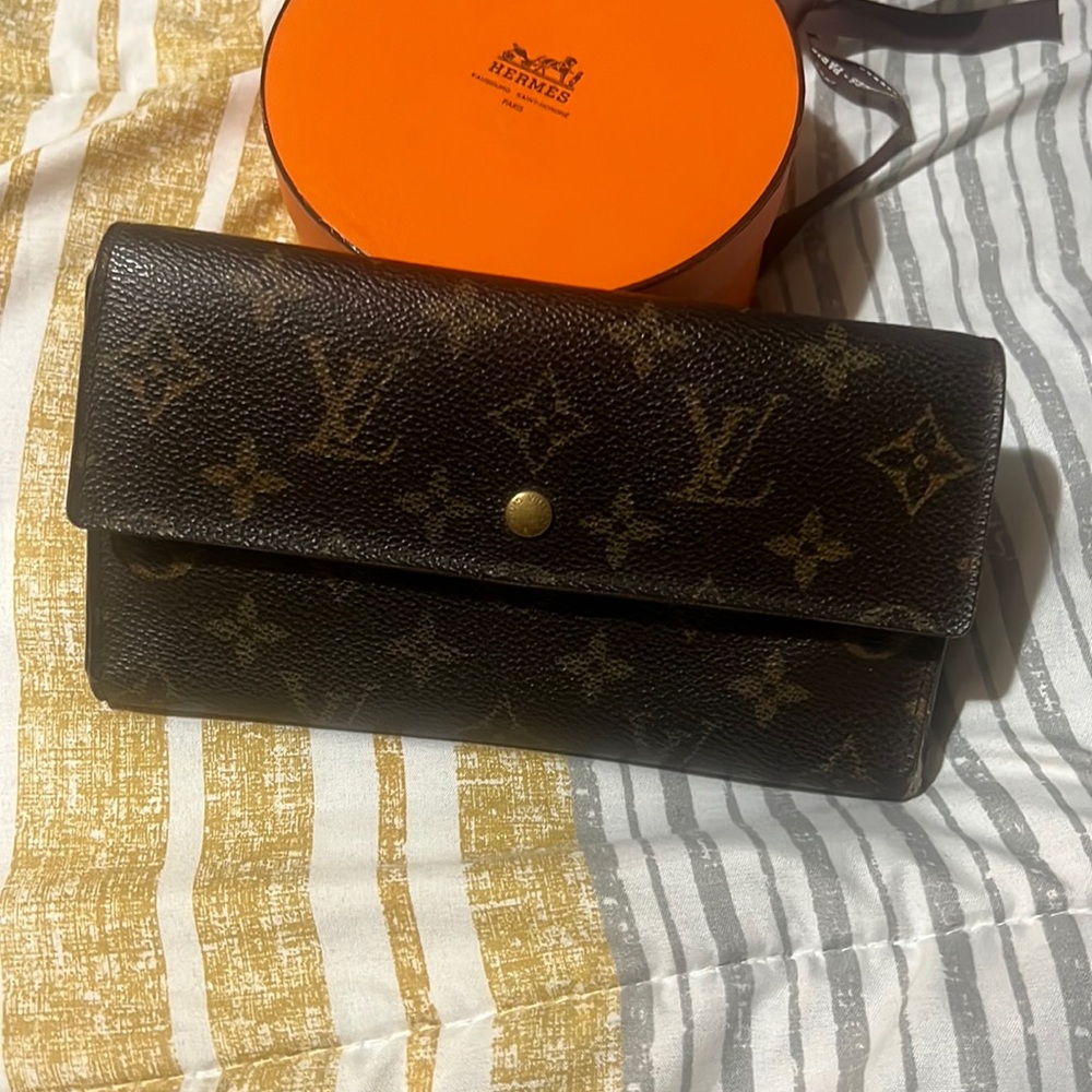 Sold: LV wallet Louis Vuitton wallet authentic
